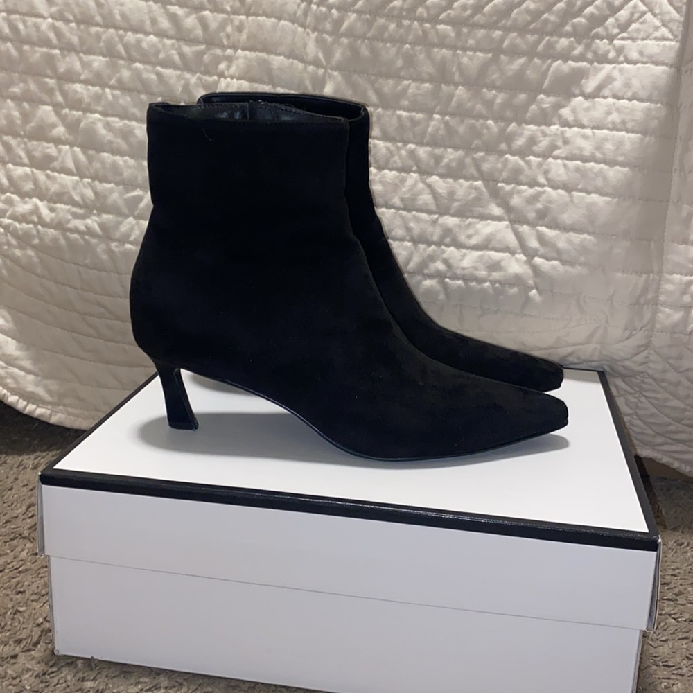 Steve Madden Black Suede Ankle Booties